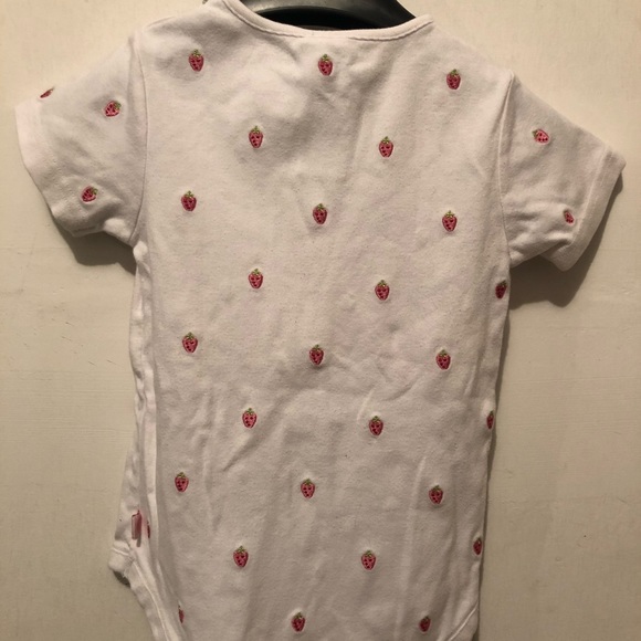 Gymboree Strawberry Onesie Like New - Picture 2 of 6